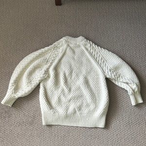 Cream chunky cable knit sweater, very oversized and fits like a large!